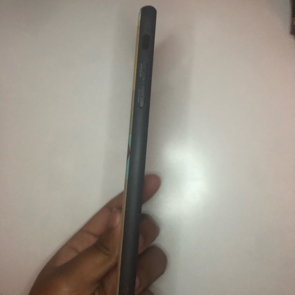 iPhone 8 Plus - Picture 4 of 4